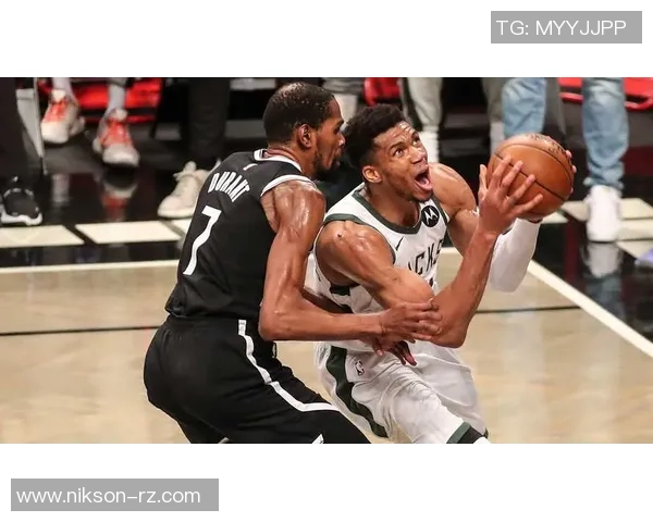 深圳篮球队以72分稳居大满贯积分榜首位争夺季后赛席位愈发激烈